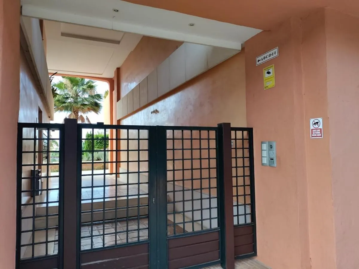 Playa Del Angel 3-Bedroom Apartment Estepona España