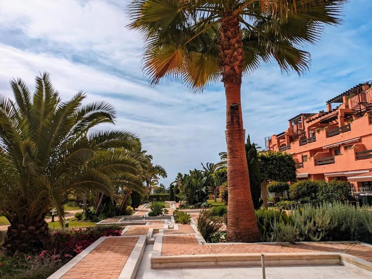 Playa Del Angel 3-Bedroom Apartment Estepona