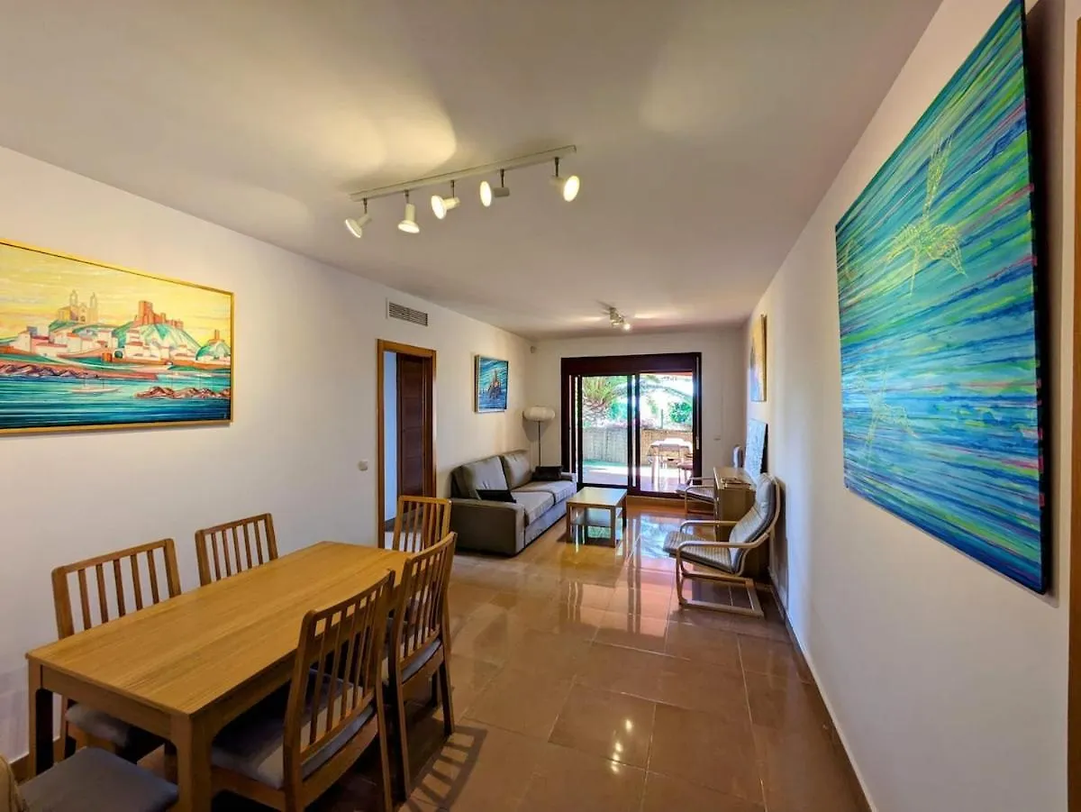 Playa Del Angel 3-Bedroom Apartment Estepona 0*,  España