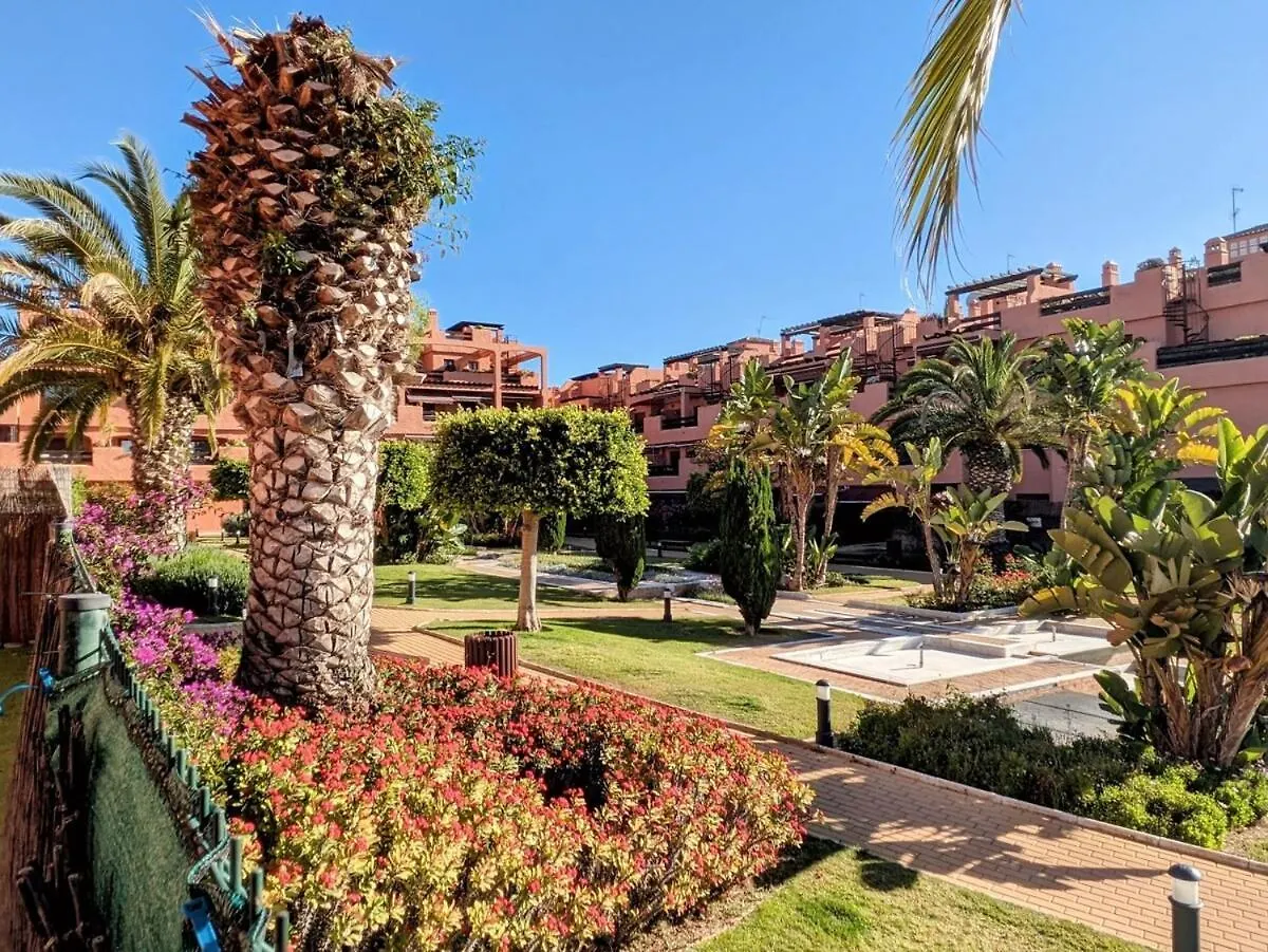 Playa Del Angel 3-Bedroom Apartment Estepona España
