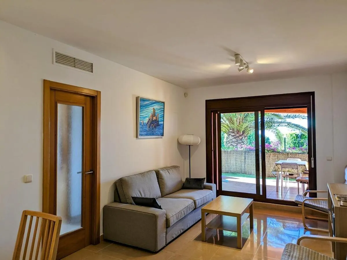 Playa Del Angel 3-Bedroom Apartment Estepona 0*,